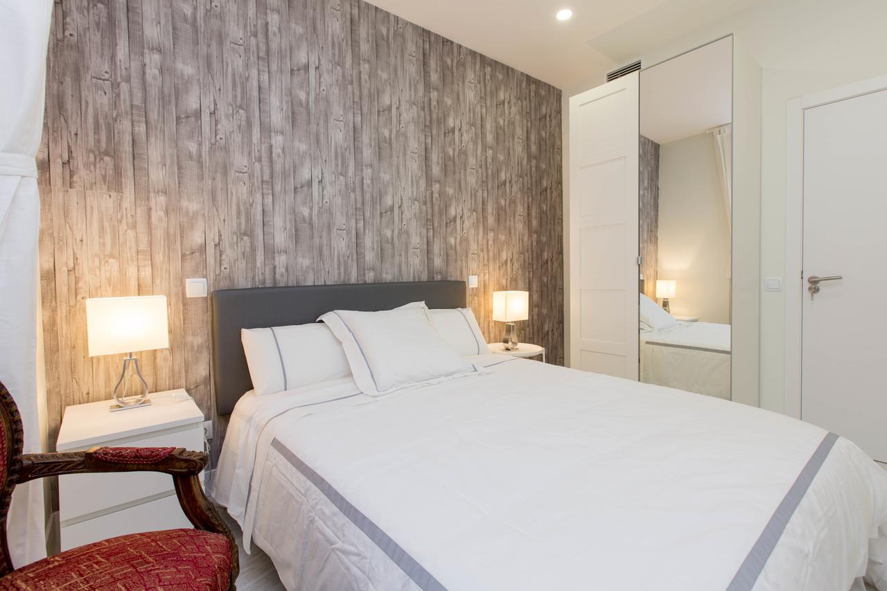 Bookinmadrid Com - Cascorro Sq 18 Pax Apartment ภายนอก รูปภาพ