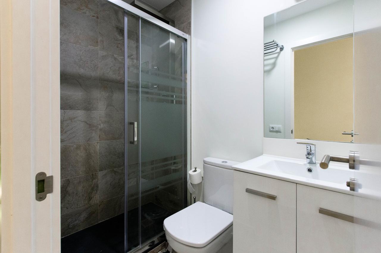 Bookinmadrid Com - Cascorro Sq 18 Pax Apartment ภายนอก รูปภาพ