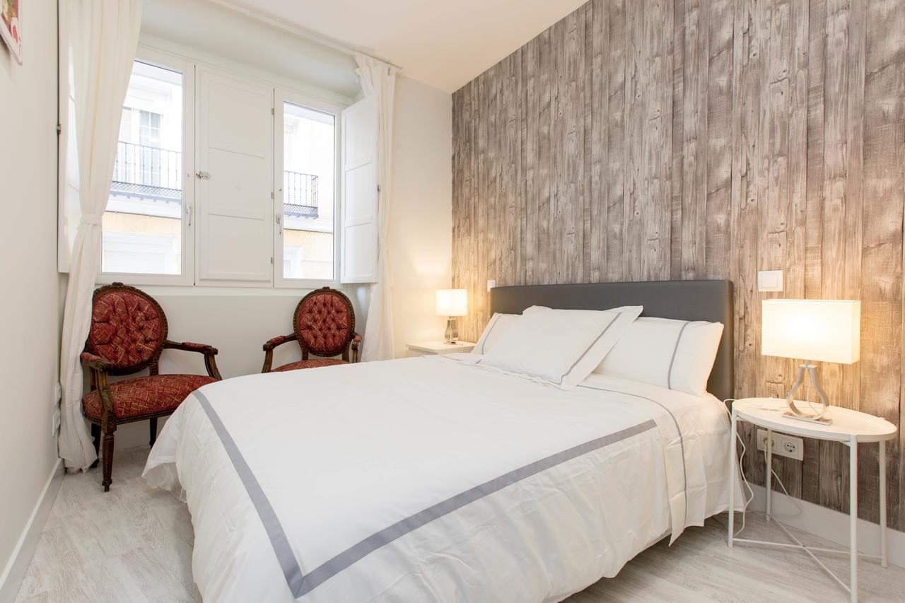 Bookinmadrid Com - Cascorro Sq 18 Pax Apartment ภายนอก รูปภาพ