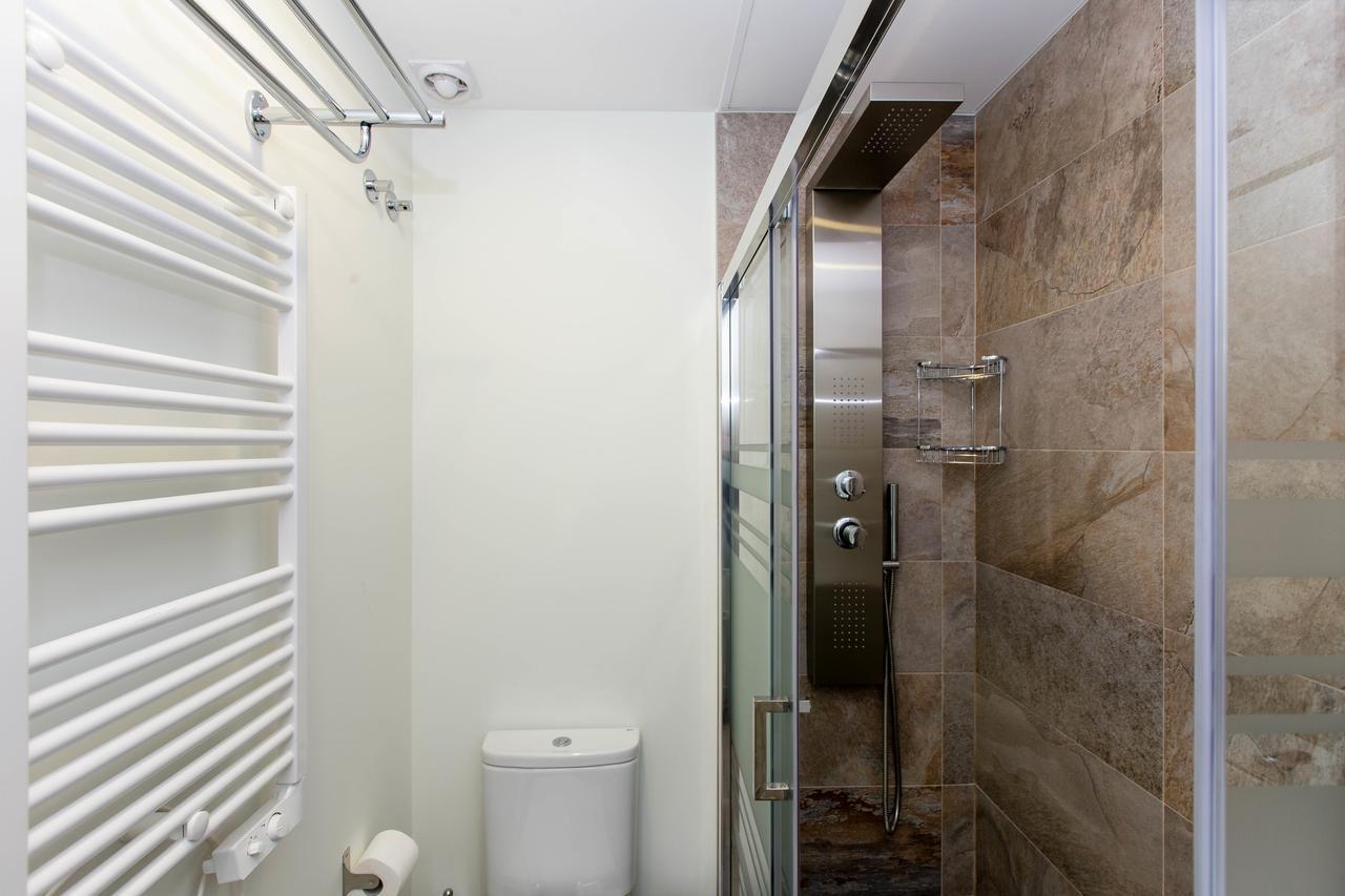 Bookinmadrid Com - Cascorro Sq 18 Pax Apartment ภายนอก รูปภาพ